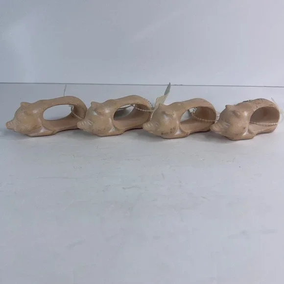 Ceramic Pig Napkin Rings Set of‎ 4 Tan Farmhouse Rustic Table Decor NWT Dillards