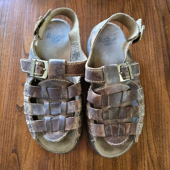 Dr. Martens 10M US Brown Leather Fisherman Buckle Sandals Vintage 90s Y2K