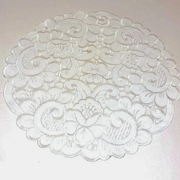 6PC 15” White Round Cut Out Pattern Embroidery Placemats