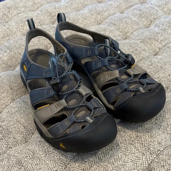 Keen waterproof sandals size 11.5