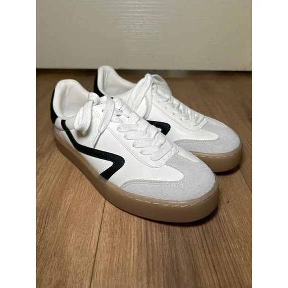 Steve‎ Madden White Black Retro Low Top Sneakers Women's Size 6.5 Gum Sole