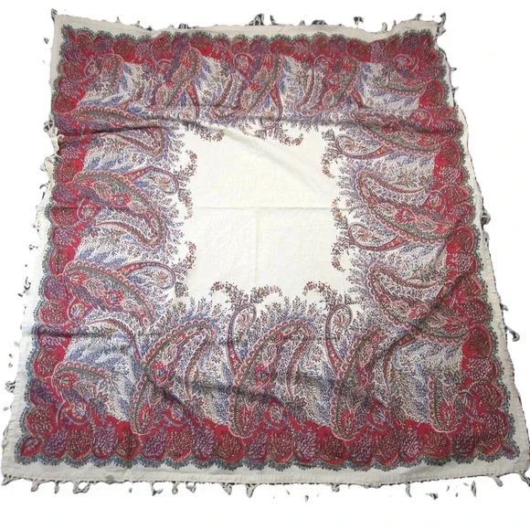 Pottery Barn Fringed Tablecloth 44