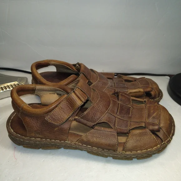 Born Cabot III Fisherman Brown Leather Closed Toe Casual Sandals Men's
