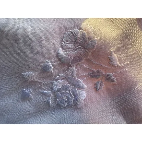 Vintage handkerchief delicate, white floral embroidered textile