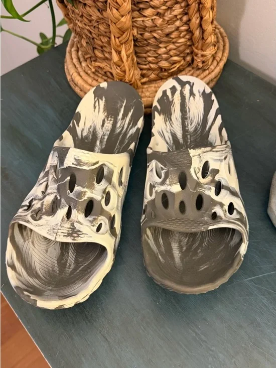 Merrell slides brown and white open toe sandals men’s 12