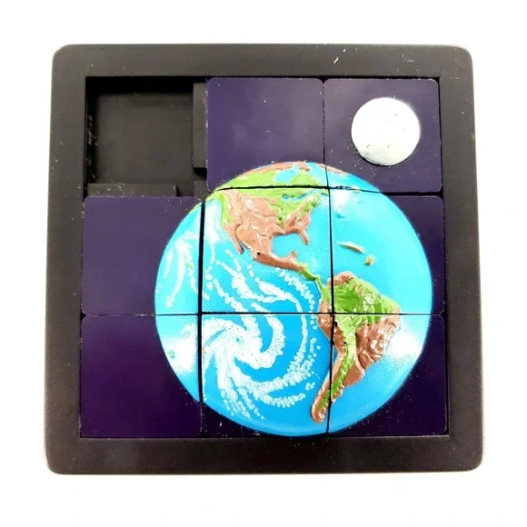 Vintage 1993 DaMert 3D Earth & Moon Slide Puzzle