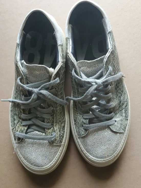 P448 Women's Sneakers in Metallic Silver and Light Crocodile Green 39 (8.5)