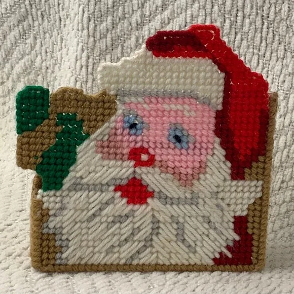 Vintage Christmas Santa Claus Napkin Holder Plastic Canvas Retro Kitchen Decor‎