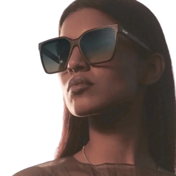 QUAY Level Up Sunglasses Matte Black Frame Palm Taupe Lens Oversized NWT