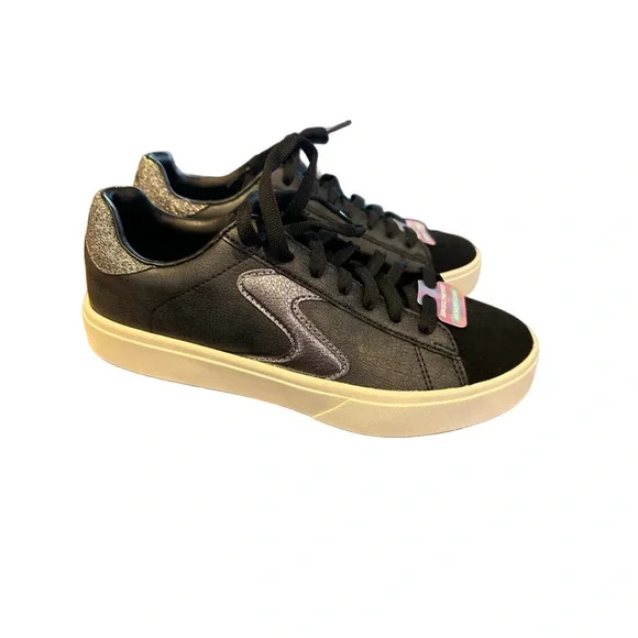 Skechers Memory Foam Sneakers Black Silver 7.5 NWT