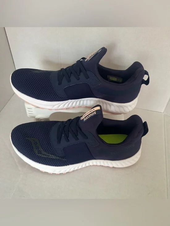 Saucony Stretch & Go Breeze Navy Blue Slip On Sneakers Women's Size 11 S30020-60