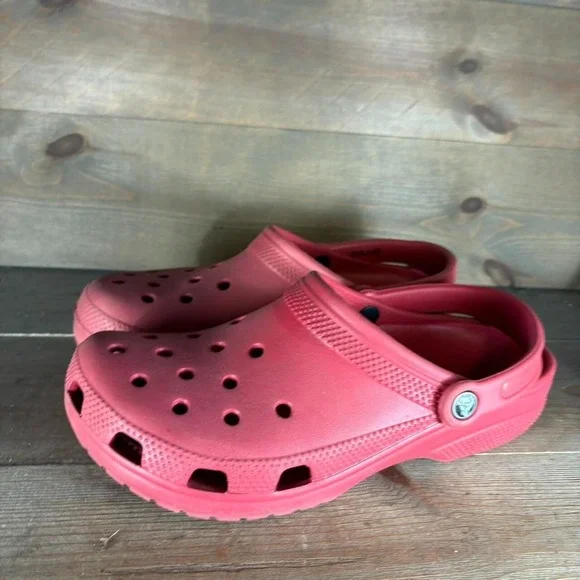 crocs classic mens size 9 shoes red slip on comfort clogs sandals