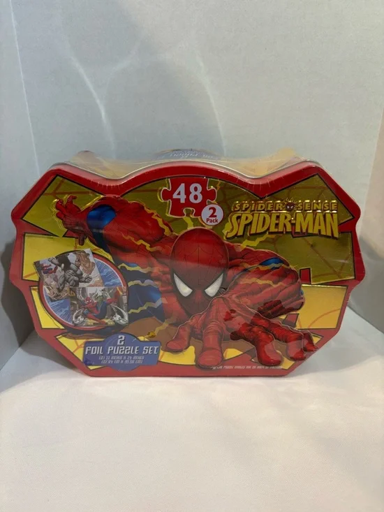 Marvel Spiderman -‎ 2 Foil Puzzle Set. 48 PCS Each with tin (2013) New/Sealed
