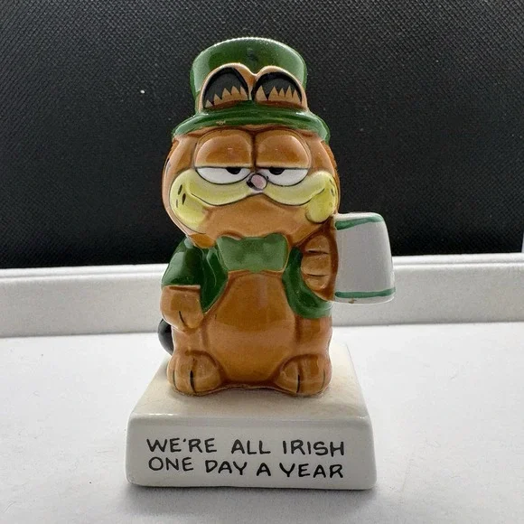 Rare Vintage Enesco Ceramic Garfield Irish / St. Patrick's Day Figure‎