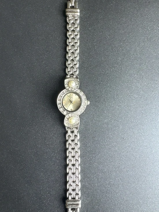 Silver-Tone Women's Watch with Pearl Accents measurements shown non running