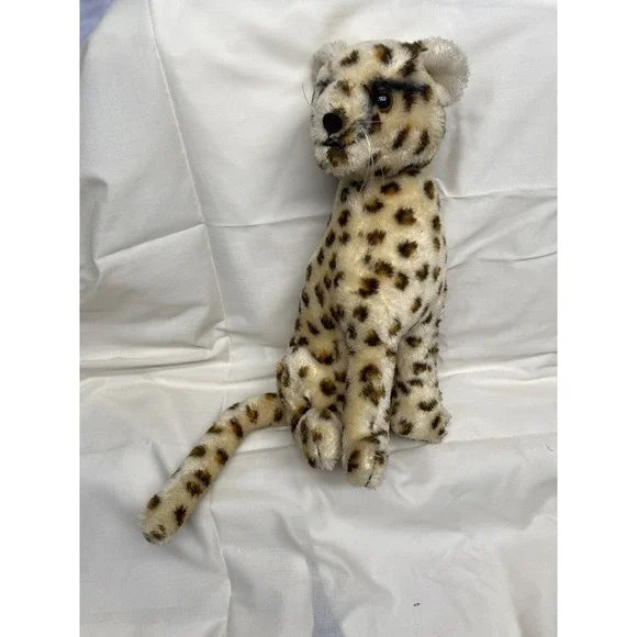 Stuffed‎ Animal Plush Cheetah Leopard Spots Sitting Toy Realistic Wild Cat