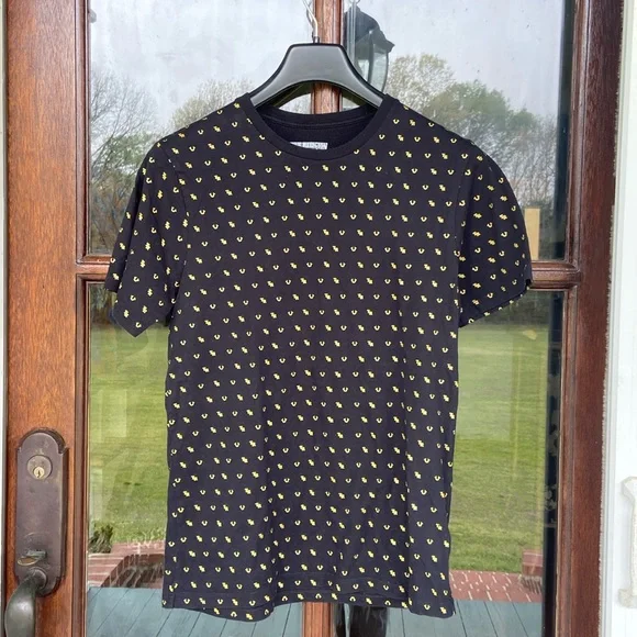 True Religion‎ t shirt. Black & gold. Size Small