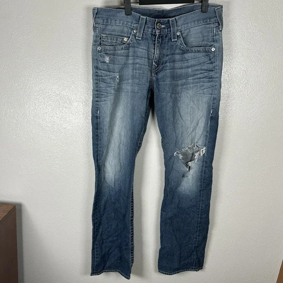 True‎ Religion Jeans Mens Size 32x32 Straight Distressed Medium Wash Made in USA