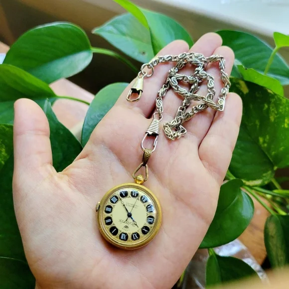 Vintage Polaris 17 Jewels Incabloc Roman Numerals Dainty Gold Pocket Watch