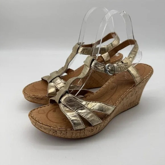 Born Wedge Sandals 10 Gold Metallic Leather T-Strap Cork Goddess Festival Boho