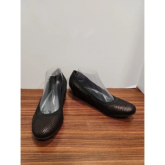 Jaclyn Smith Alice Faux Snakeskin Wedge Shoes Womens Size 10 Metallic Brown‎