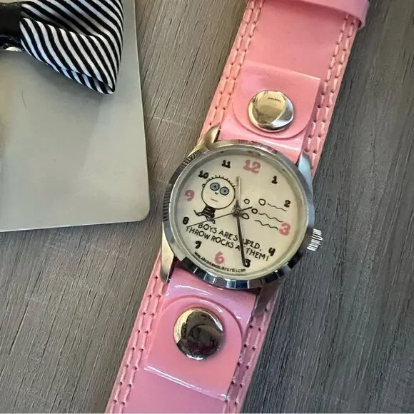 NWT vintage Todd Goldman wristwatch. Y2K era mallgoth hot topic pink.