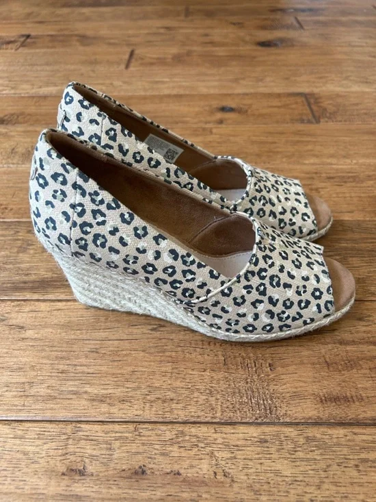 Toms Michelle Espadrille Wedge Heel Sandals Natural Textured Cheetah 8.5 New