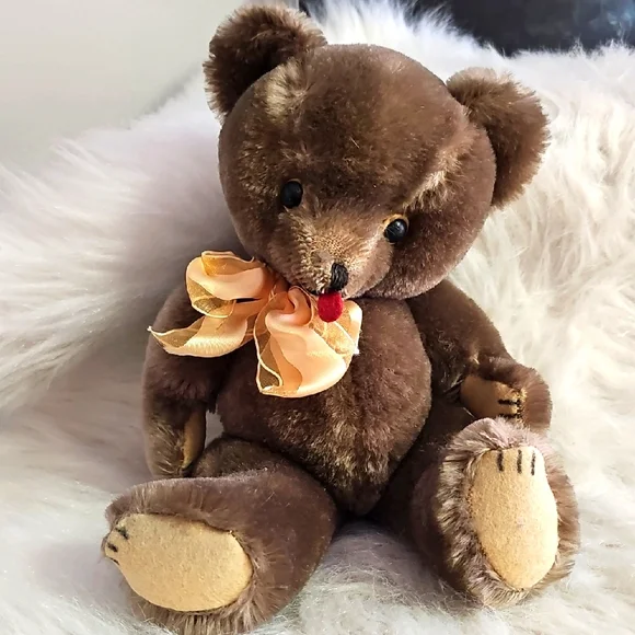 Vintage Brown‎ Teddy Bear. I think from Germany, Hand Made Jointed.