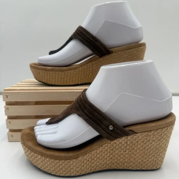 UGG Zamora Suede Woven Platform‎ Thong Wedge Espadrille Sandals Size 7 Brown