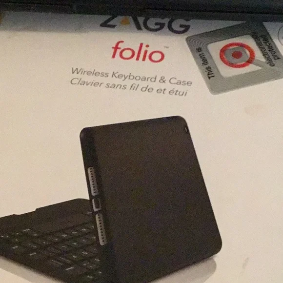 Zagg folio for iPad mini/2/3