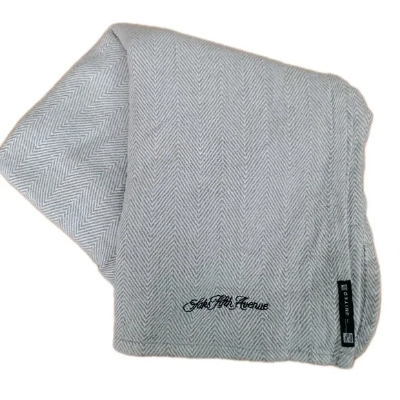 United Airlines X Saks Fifth Avenue Polaris Class Inflight‎ Cabin Blanket