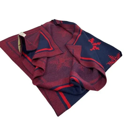 Kennebunk Home Bedford Cottage Snowflake Throw Blanket.