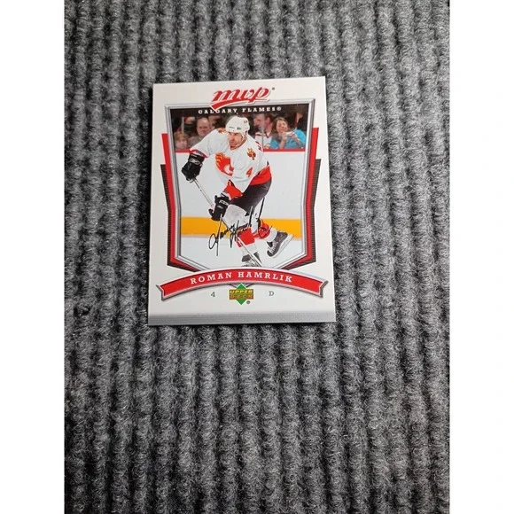 2007-2008 MVP Calgary Flames Roman Hamrlik Hockey Card #120