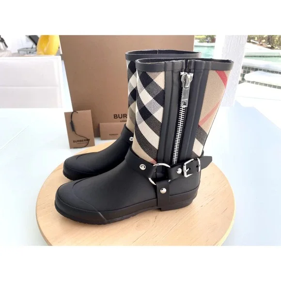 Burberry Womens Zane Rubber Nova Check Rain Boots Size 36EU/6US