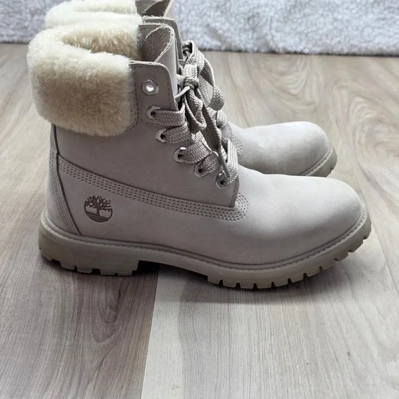 Timberland 6 Inch Premium Fur Collar Boots 200g Insulated Gray Womens 7 A21VT‎