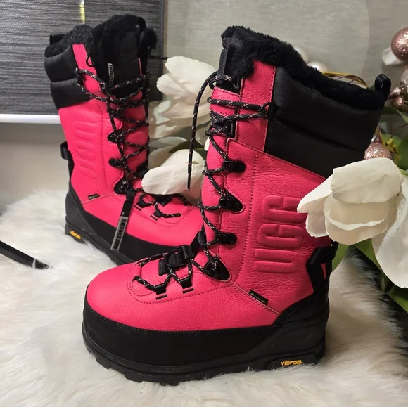 Ugg Shasta Gore-Tex® Waterproof Boot (Women)PGW Brand New