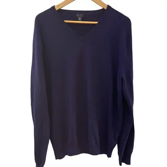 J. Crew Slim Luxe 100% Merino Wool V-Neck Deep Purple Sweater Size‎ XL