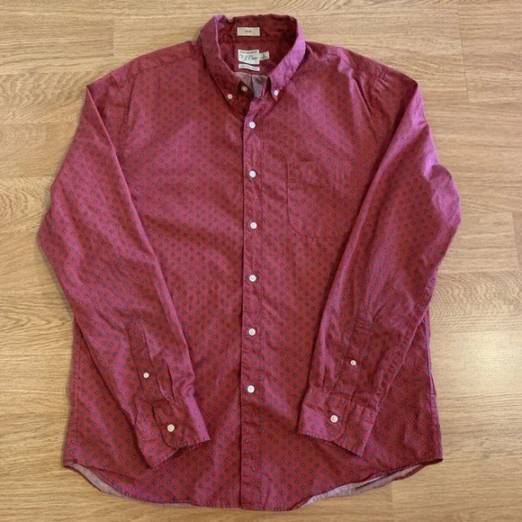J.Crew Shirt Men's‎ Large Slim Fit Secret Wash 100's 2-Ply Yarn Red Geometric