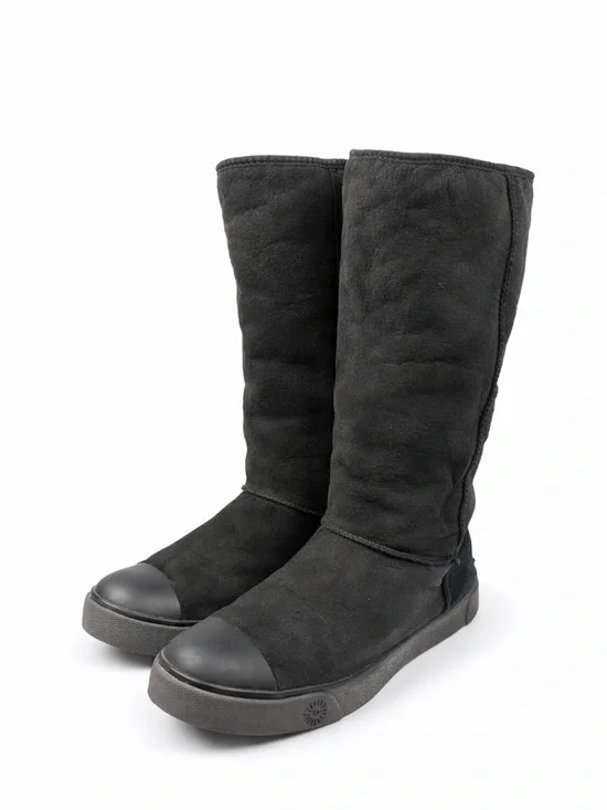 UGG Black Tall Cap Toe Boots Women's 9.5 Shearling‎ Winter