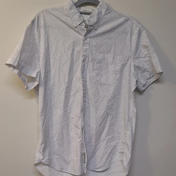 J. Crew White and Blue Casual Button Down‎ Shirt good condition. for men,s
