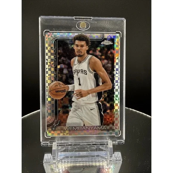 Topps Chrome X-Fractor Victor Wembanyama #221 Spurs Basketball Card