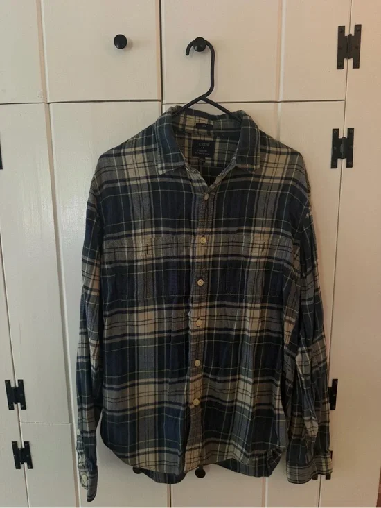 J. Crew Men's Navy and Cream Plaid Button-Down Shirt