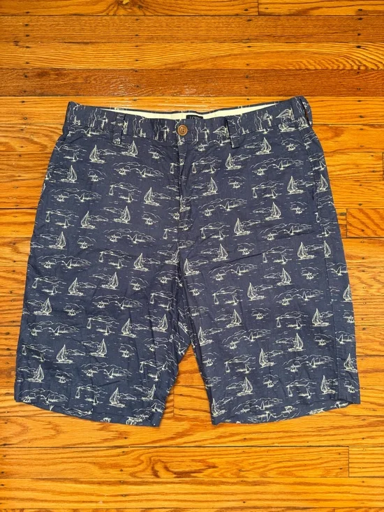 J. Crew 34W Navy Blue shorts with White Sailboat Motif
