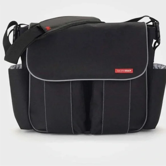 Skip Hop Dash Messenger Diaper Bag Black