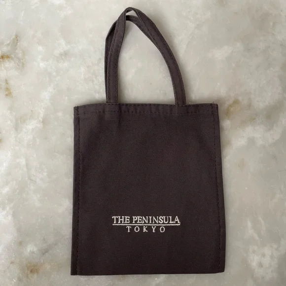 NWOT The Peninsula Hotel Tokyo Small Twil Handle bag