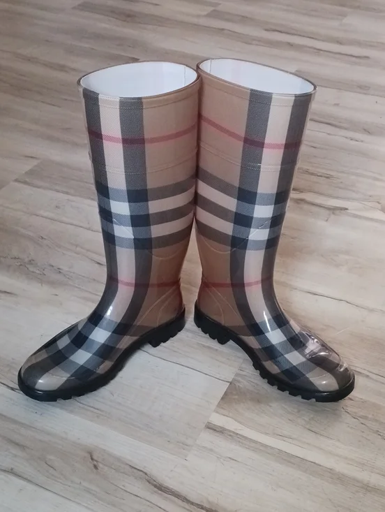 BURBERRY TAN PLAID RUBBER MID CALF RAIN BOOTS.