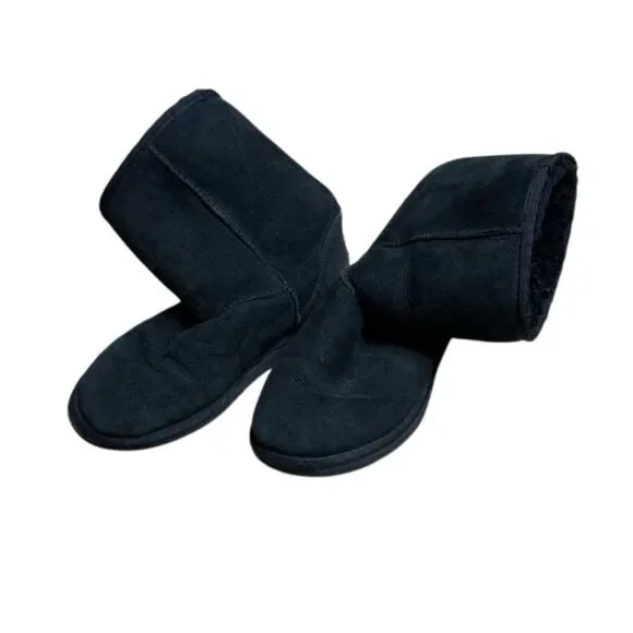Ugg Classic Short Black Winter Boots Size 6