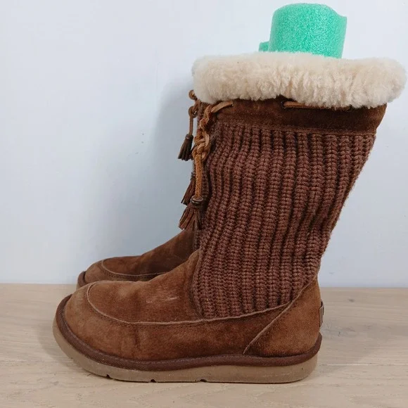 UGG Boots Womens 7 Chestnut Suede Knit Shearling Lined Cozy Winter