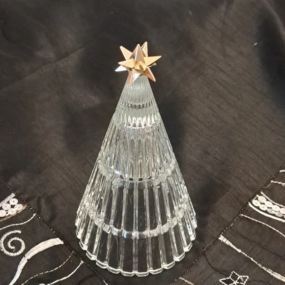 Vintage 1990 Avon Crystal Holiday Tabletop Christmas Tree