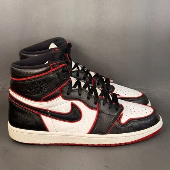 New Air Jordan 1 Retro High OG Bloodline athletic sneaker shoes men’s size 10.5